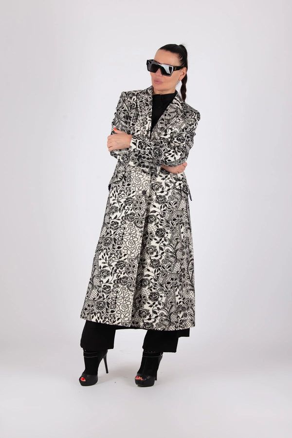 ASTELA BLACK WHITE COAT