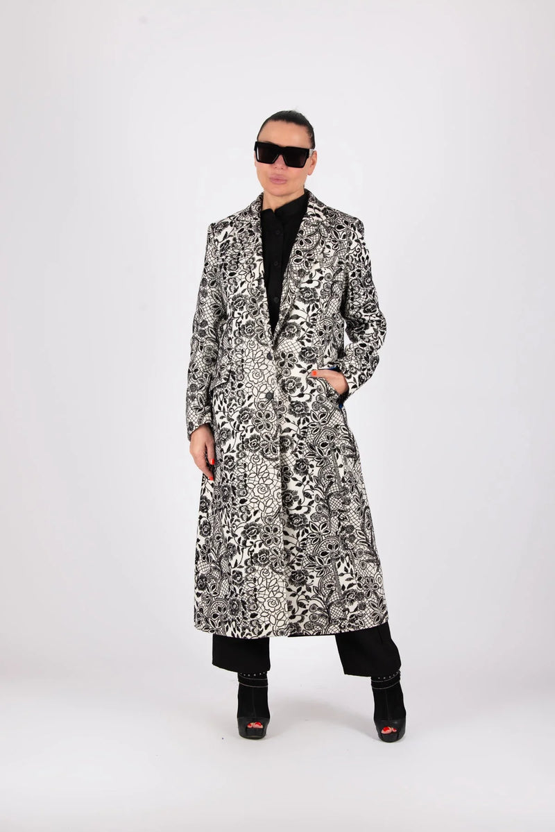 ASTELA BLACK WHITE COAT