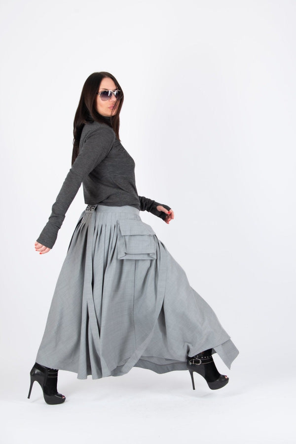 DFold Clothing - ZEFIRA Asymmetrical Long Skirt - A stylish cold wool skirt with suspenders for women, perfect for spring and summer fashion.