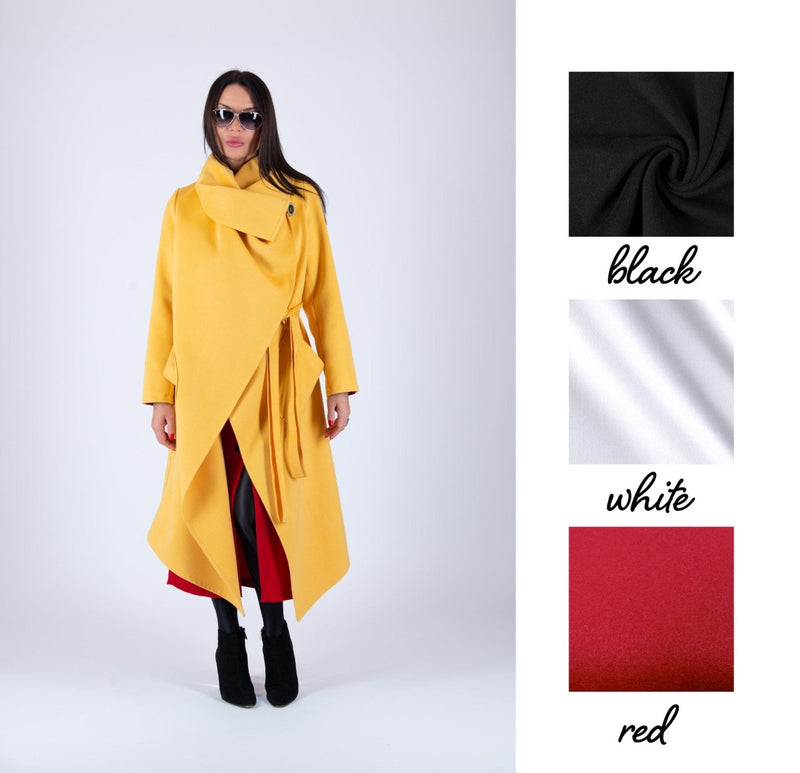 Coat VICTORIA - Customizable Fit: Made for all body types, with options for personalized sizing.