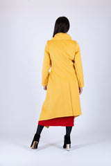 Coat VICTORIA - Back View: Chic and stylish coat perfect for the autumn season.