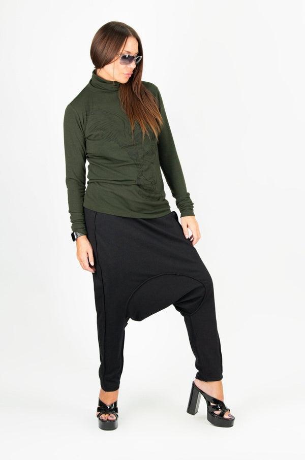 DFold Clothing presents ERIKA Drop Crotch Harem Pants: Sporty chic pants with elastic waist and outer edges. Suitable for maxi sizes.