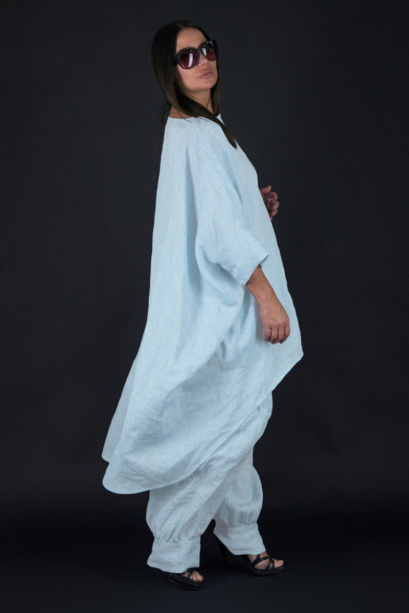 Side view of ANN Linen Maxi Tunic - Made from 100% Natural Linen, perfect for summer.