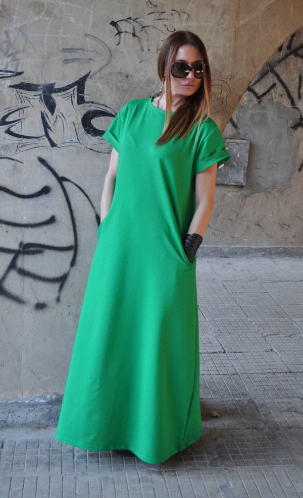 DFold Clothing AMIRA Long Summer Dress With Back Stripe in Green color, front view.