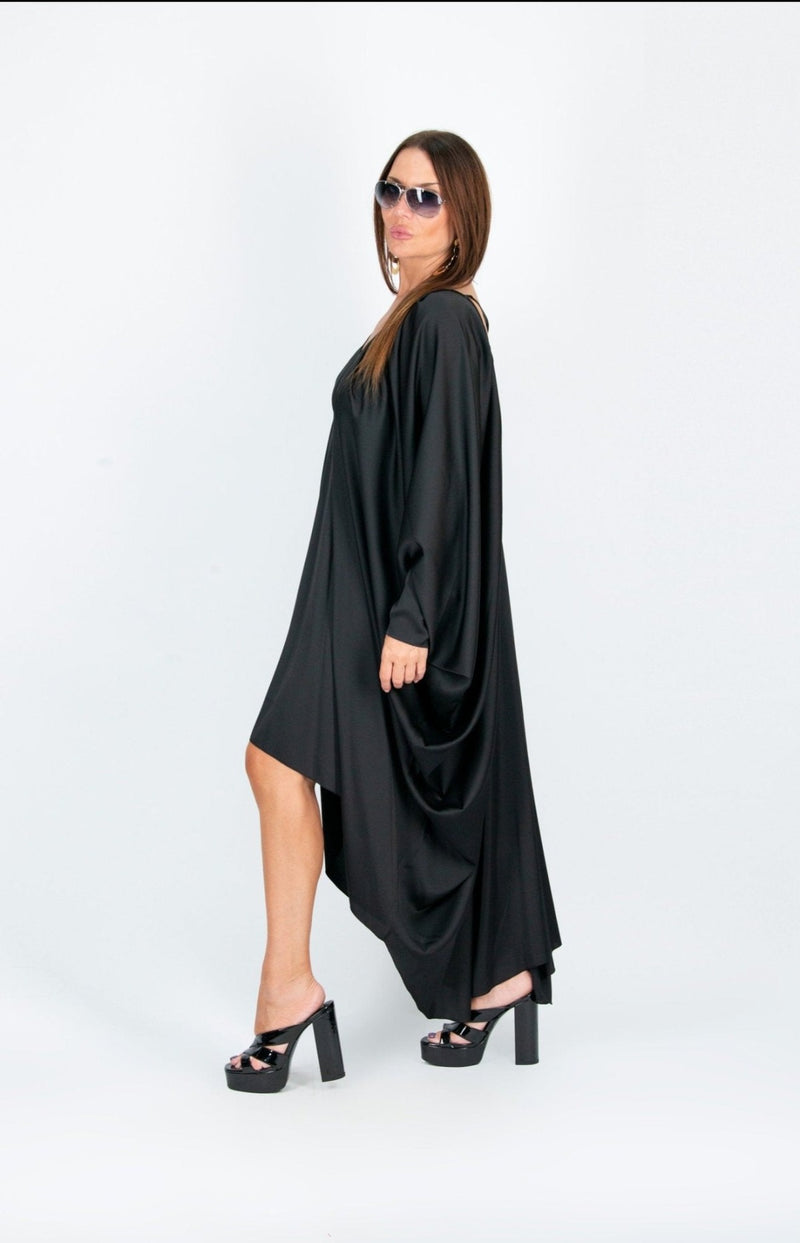 Model wearing DFold Clothing PREA Long Maxi Kaftan Dress in Black