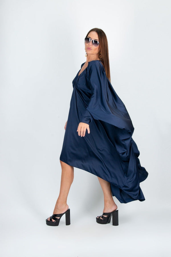 Side View of DFold Clothing PREA Long Maxi Kaftan Dress fabric