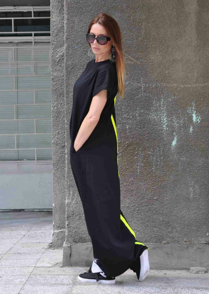 DFold Clothing AMIRA Long Summer Dress With Back Stripe in Black, side view with side pockets.