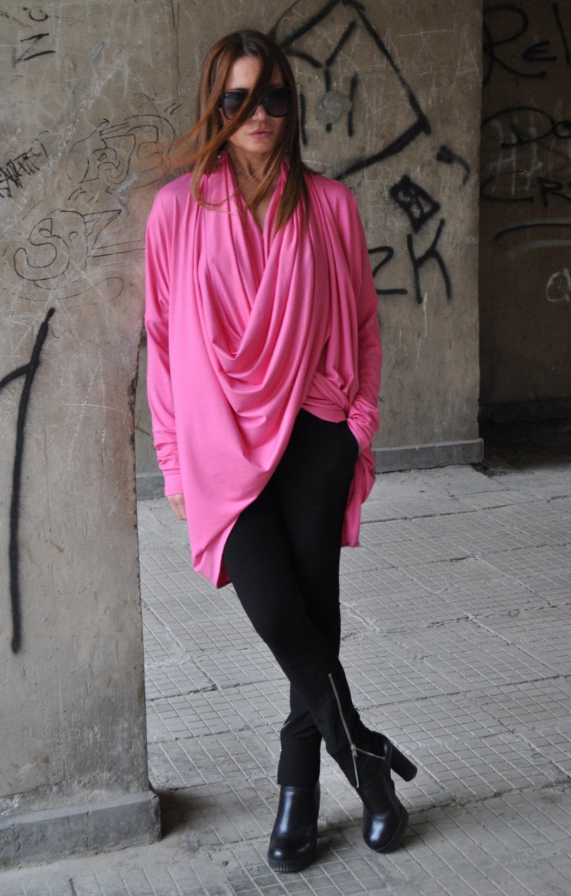 Maxi Top DAFNE by DFold Clothing: Pink asymmetrical top with long sleeves, perfect for spring and summer.