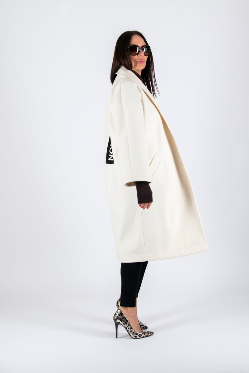 IRINA Minimalist Coat - D FOLD Clothing