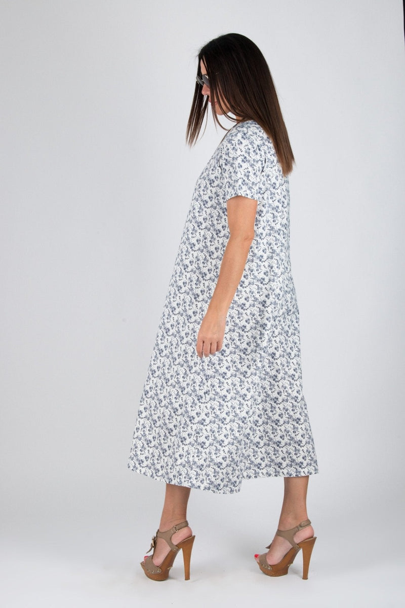 DFold Clothing's EMY Summer Cotton Dress - Vibrant White blue flowers